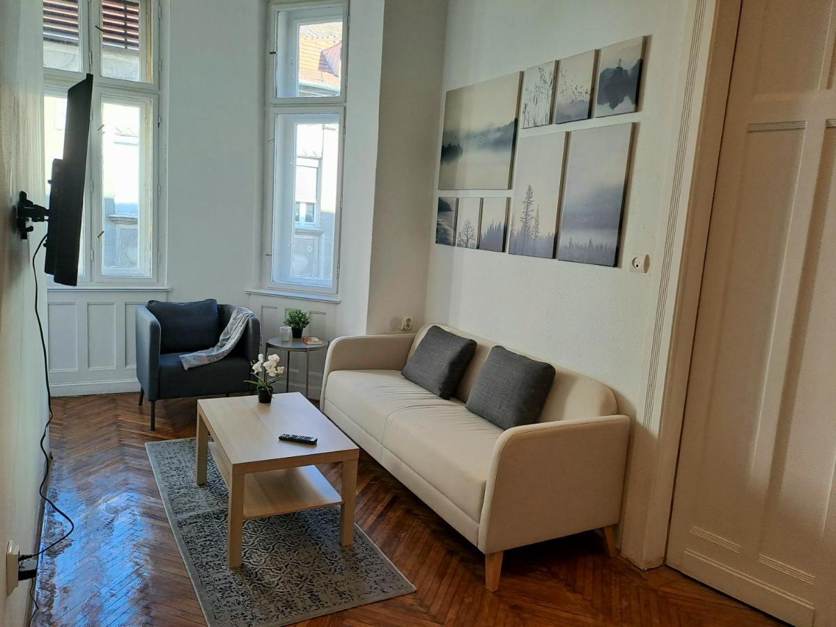 Emerald Apartment Boedapest Buitenkant foto